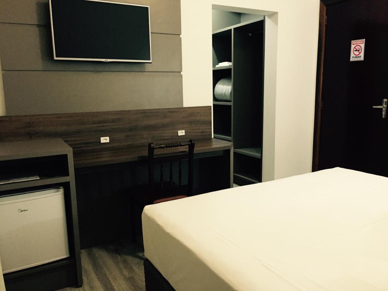 Hotel Romer 因达亚尔 外观 照片